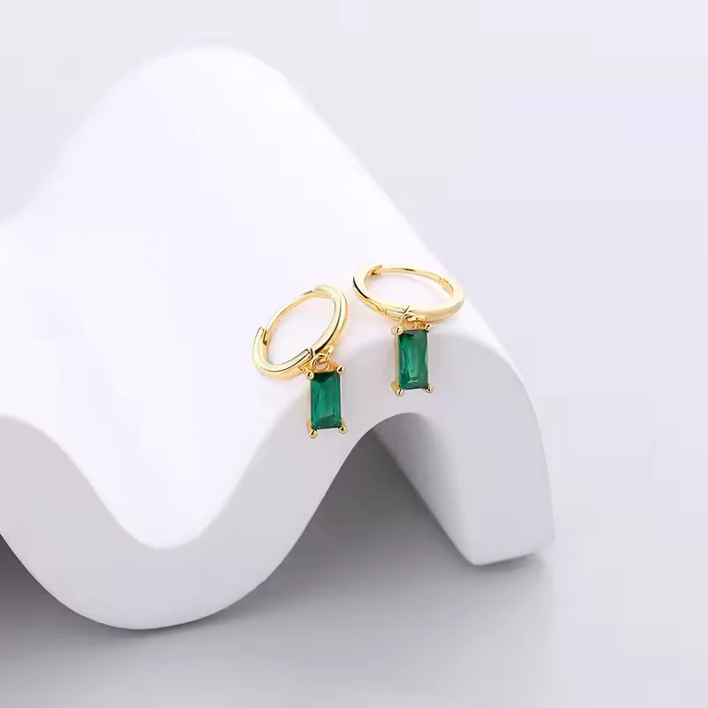 Geometric cubic zerconia