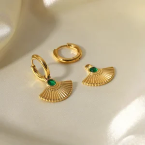 Green zircon scallop pendant earring
